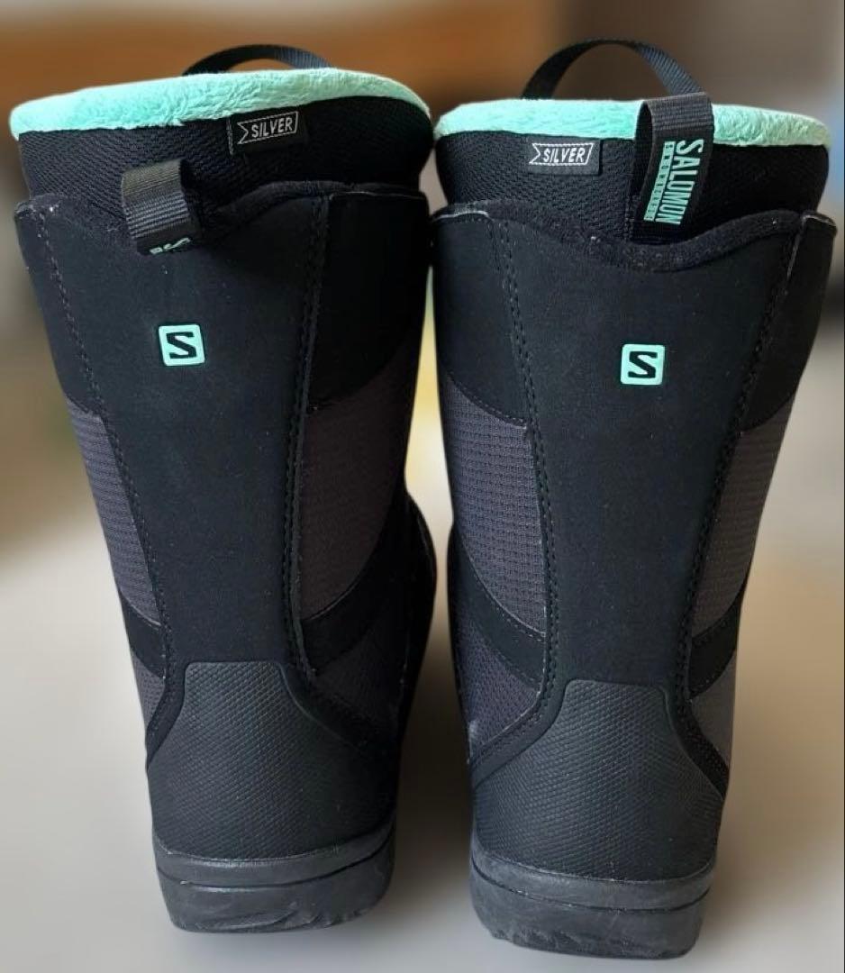 スノーボードブーツ　サロモン