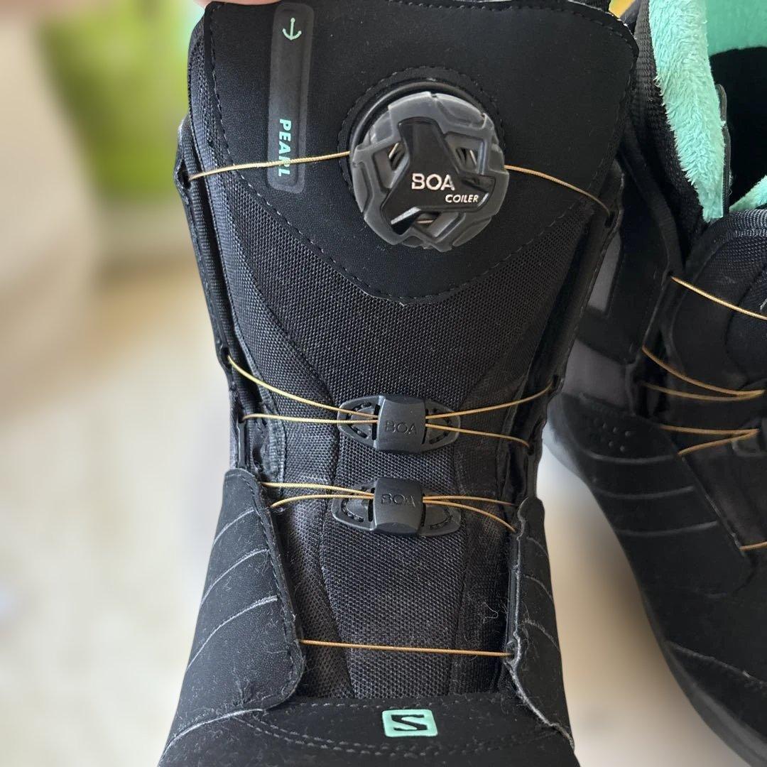 スノーボードブーツ　サロモン