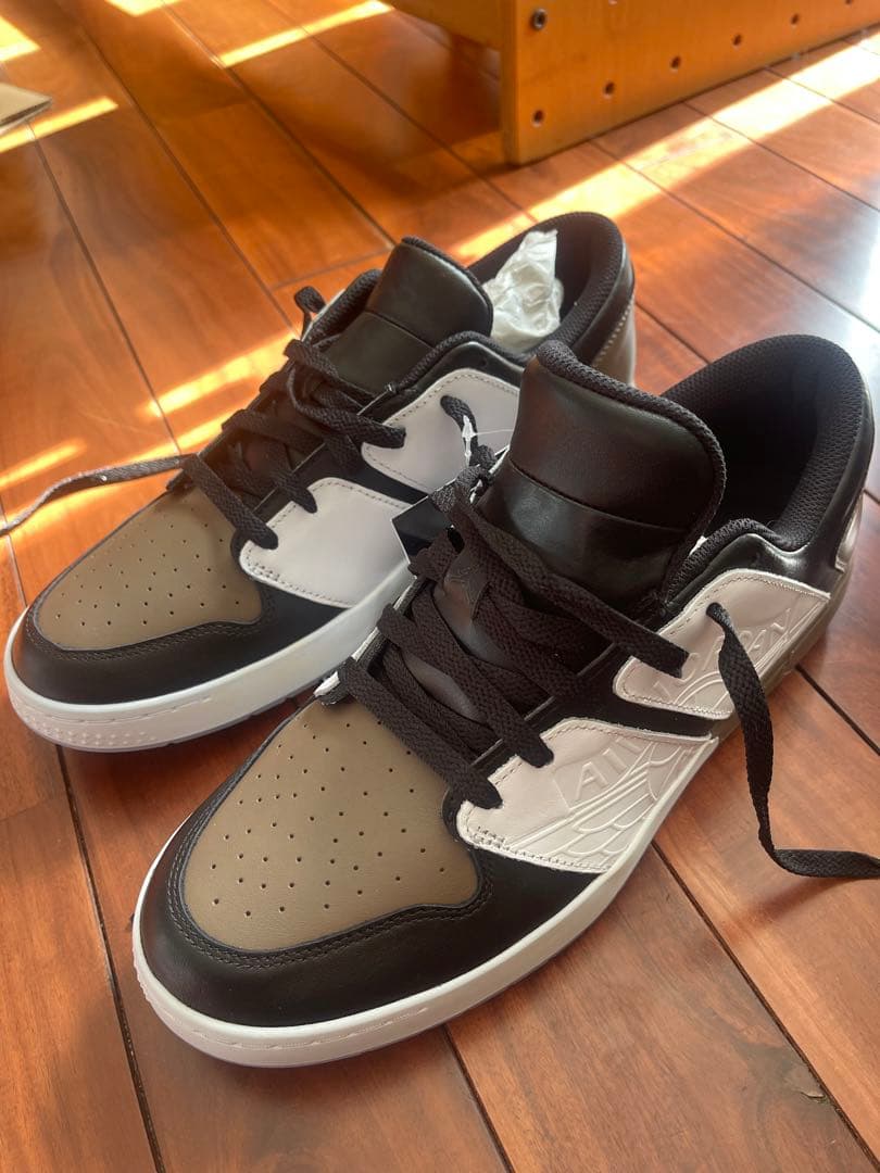 新品未使用 NIKE Jordan Nu レトロ1 ジョーダン 28.5cm