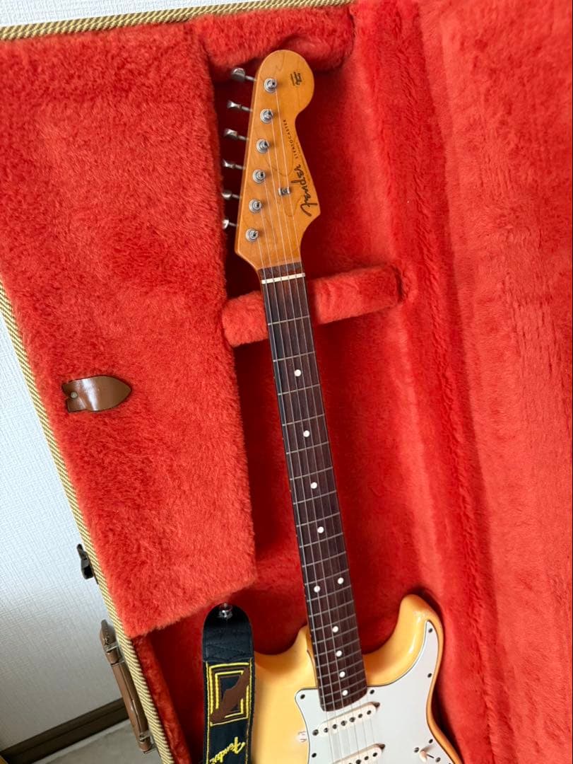 ギター Fender USA American Vintage Stratocaster