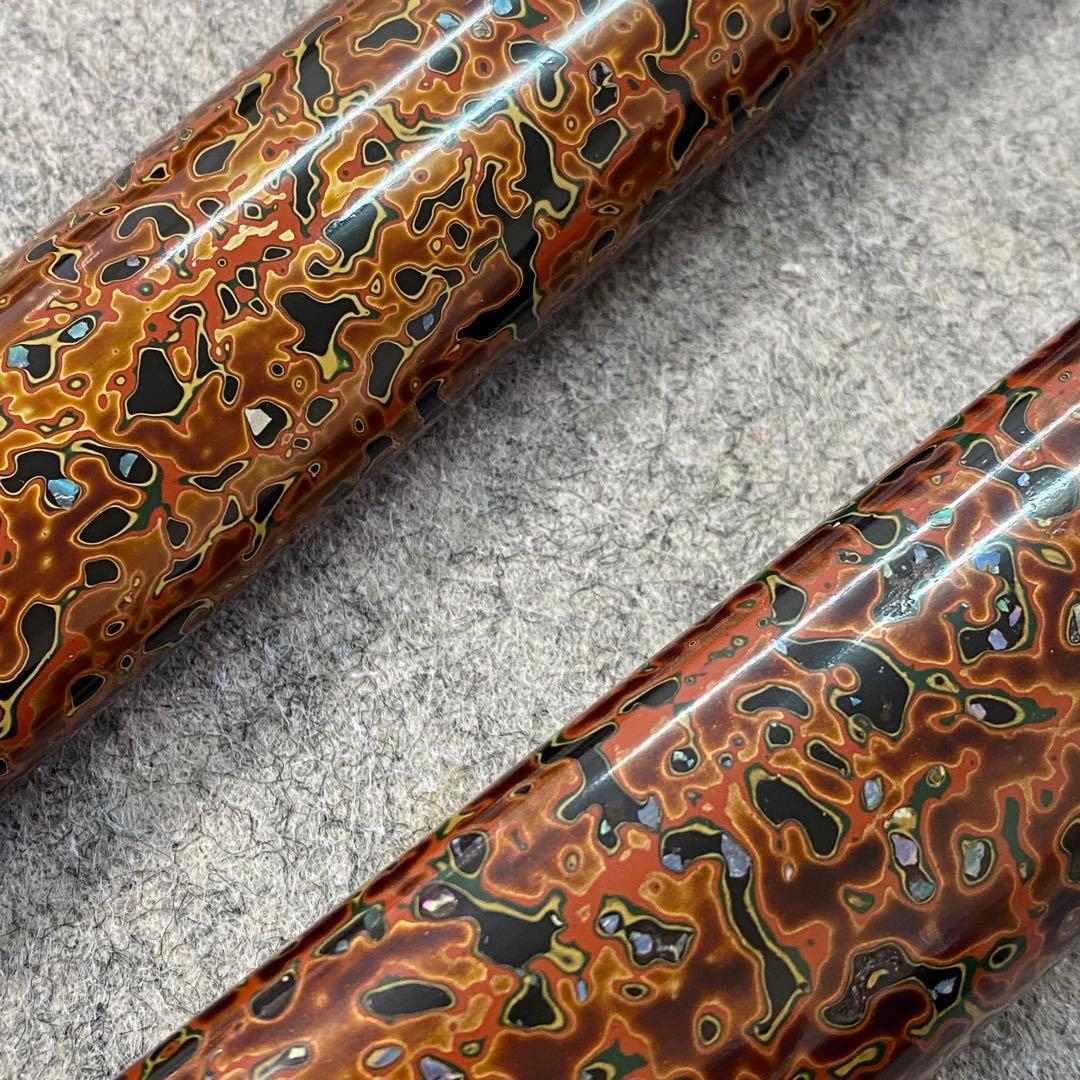 美品 模造刀 津軽塗り 本漆塗 堆朱 大刀 小刀 セット 螺鈿細工 刀袋付き 侍