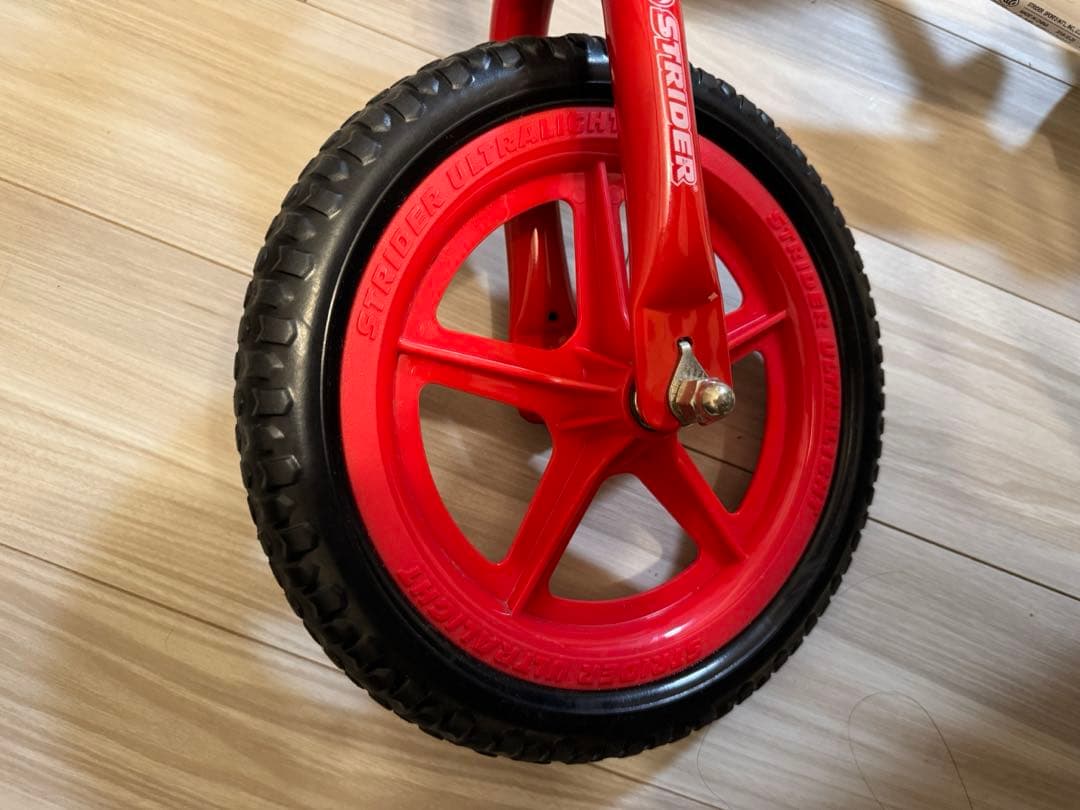 【希少・限定カラー】ストライダー 12インチ トリコロール