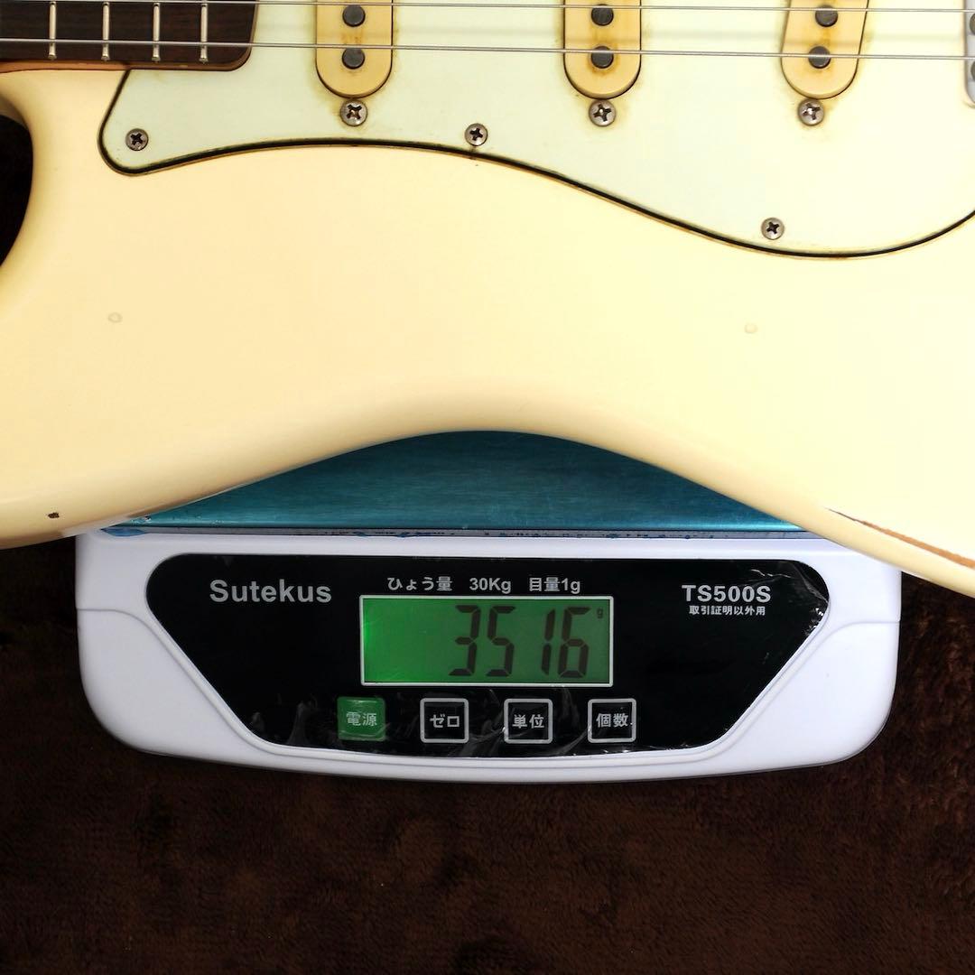 まー坊 Fender Road Worn 60s Strato SSS