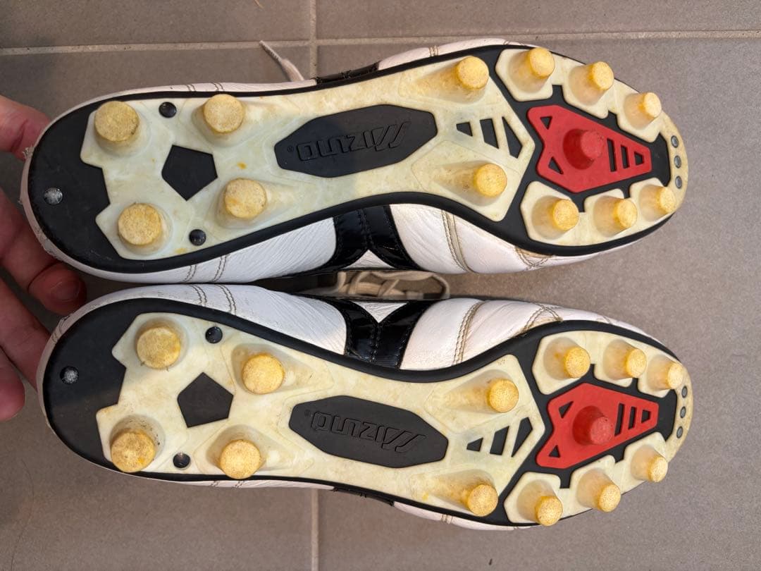 ミズノ　モレリア　2 クロスステッチ　27.5cm