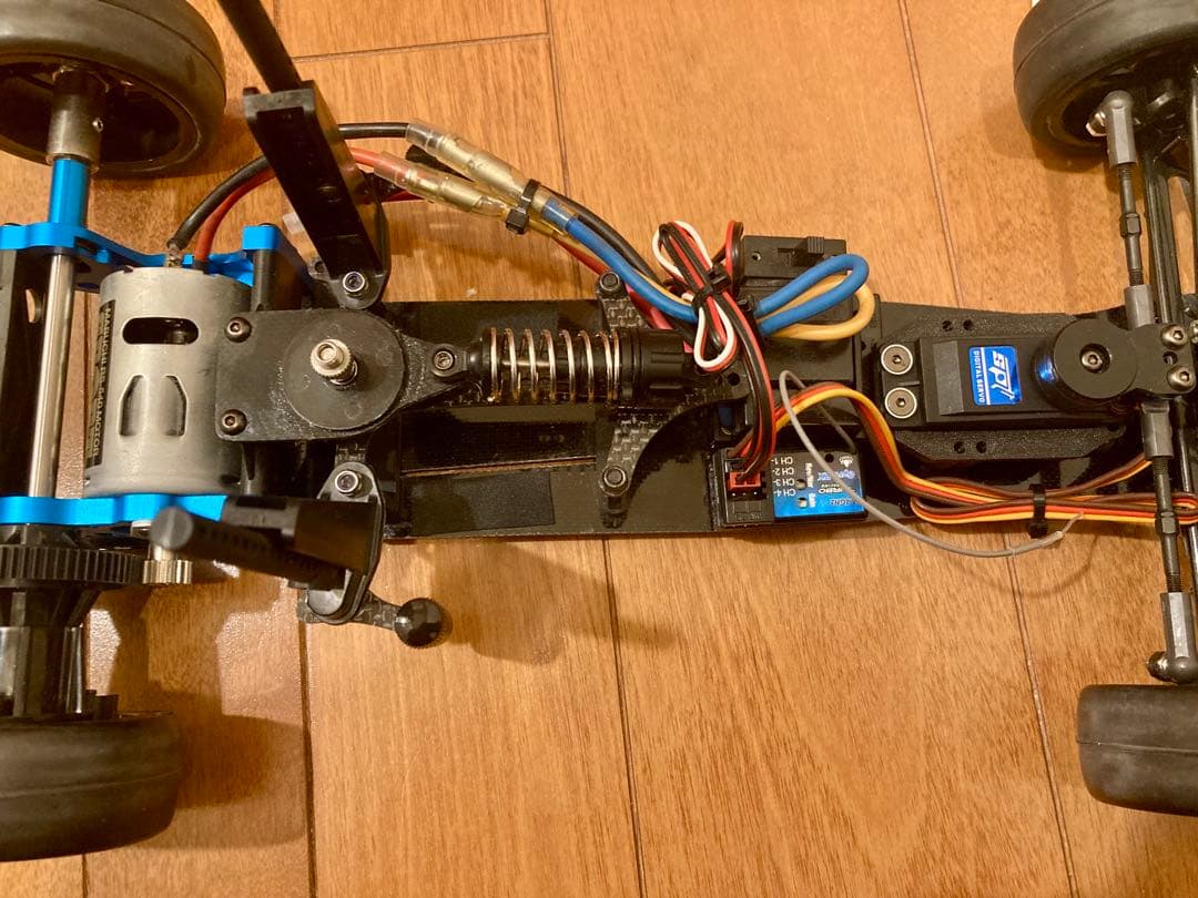 タミヤF103GTシャーシ メカ付き