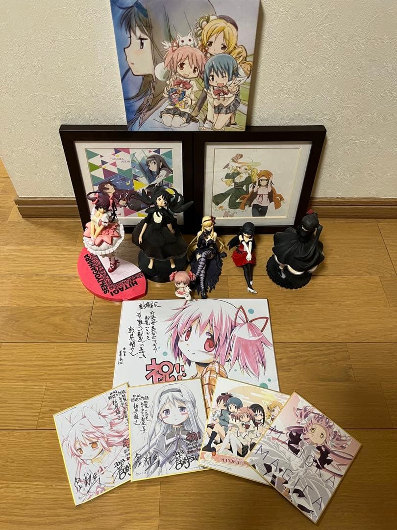 魔法少女まどか☆マギカフィギュア色紙額縁ボードのセット売りmadogatari展