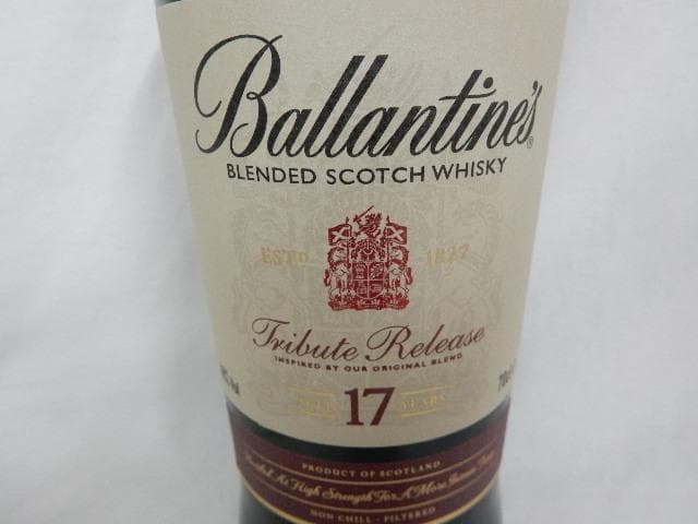 バランタイン17年トリビュートリリース 700ml