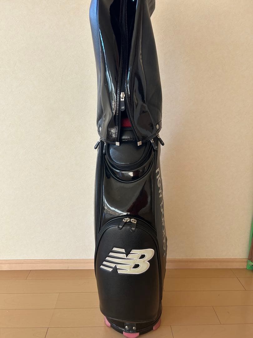 ニューバランス キャディバッグ、アイアンカバー、DR.FＷカバーセット