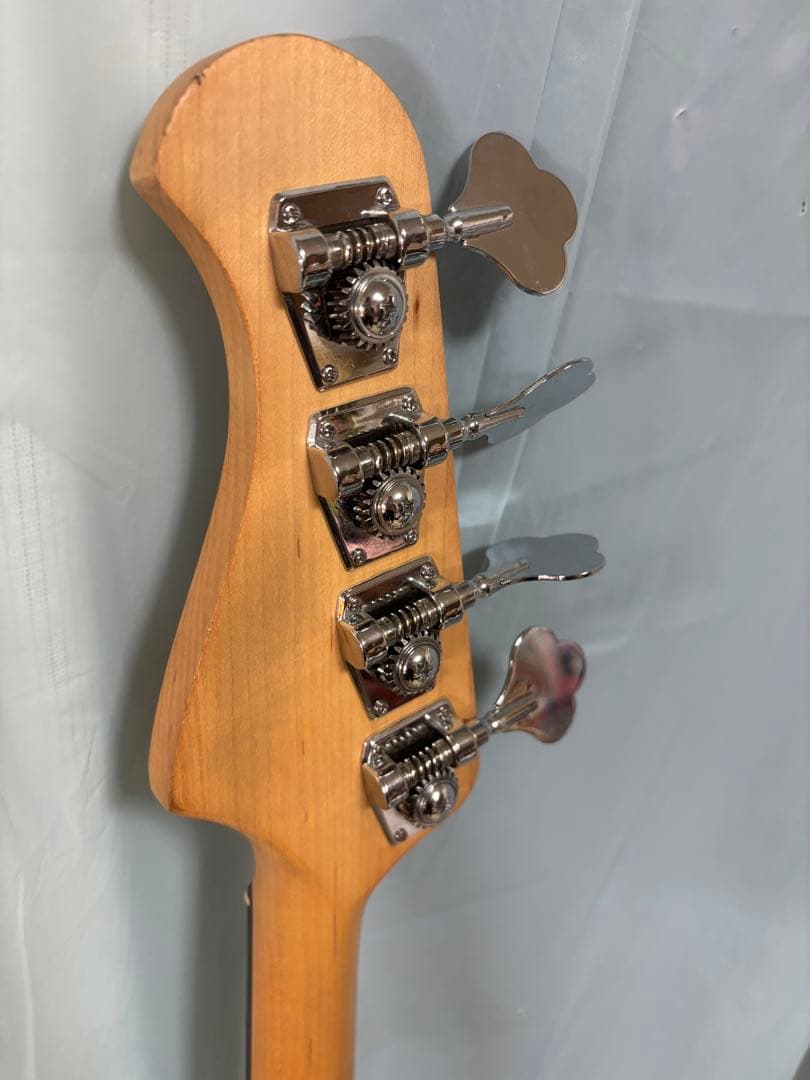 Bacchus WJB-330R ジャズベース タイプ ホワイト