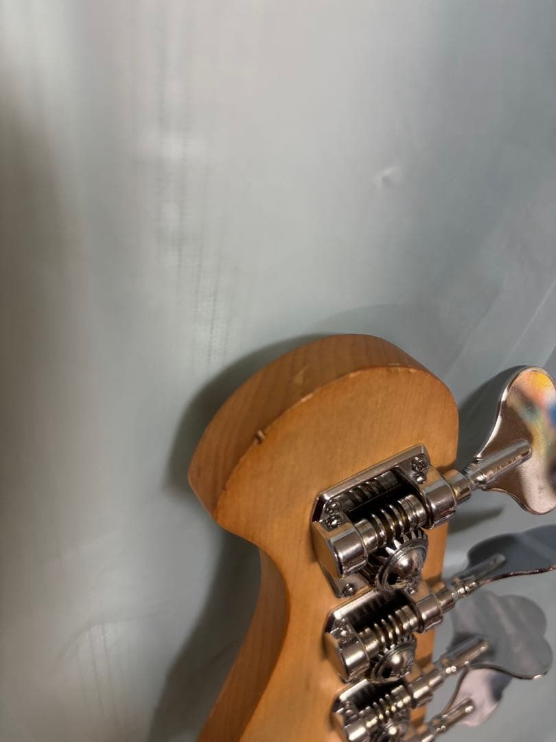 Bacchus WJB-330R ジャズベース タイプ ホワイト