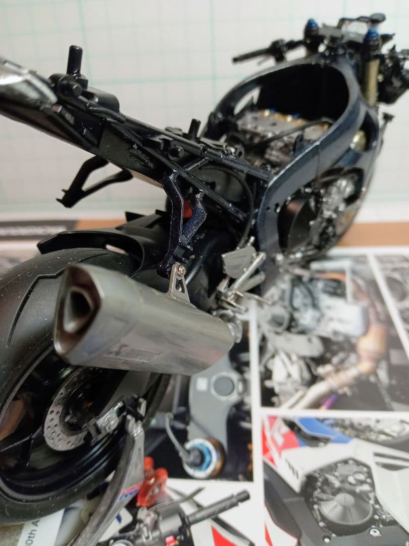タミヤバイクプラモデル1/12HONDACBR1000RR-R塗装済完成品