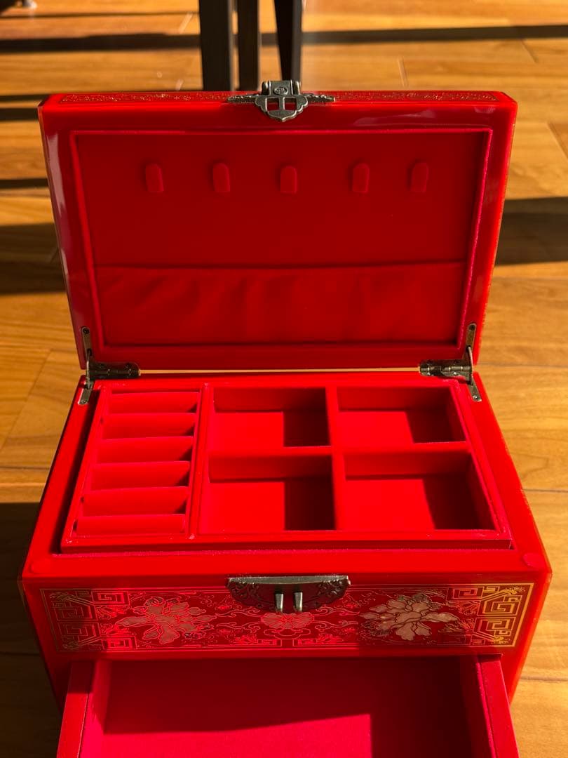 【新品未使用】ジュエリーボックス 漆器 宝石箱 小物入れ アンティーク