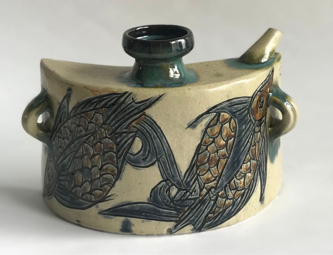 人間国宝 琉球 壺屋焼 金城次郎 魚文　抱瓶　陶器 沖縄 民藝