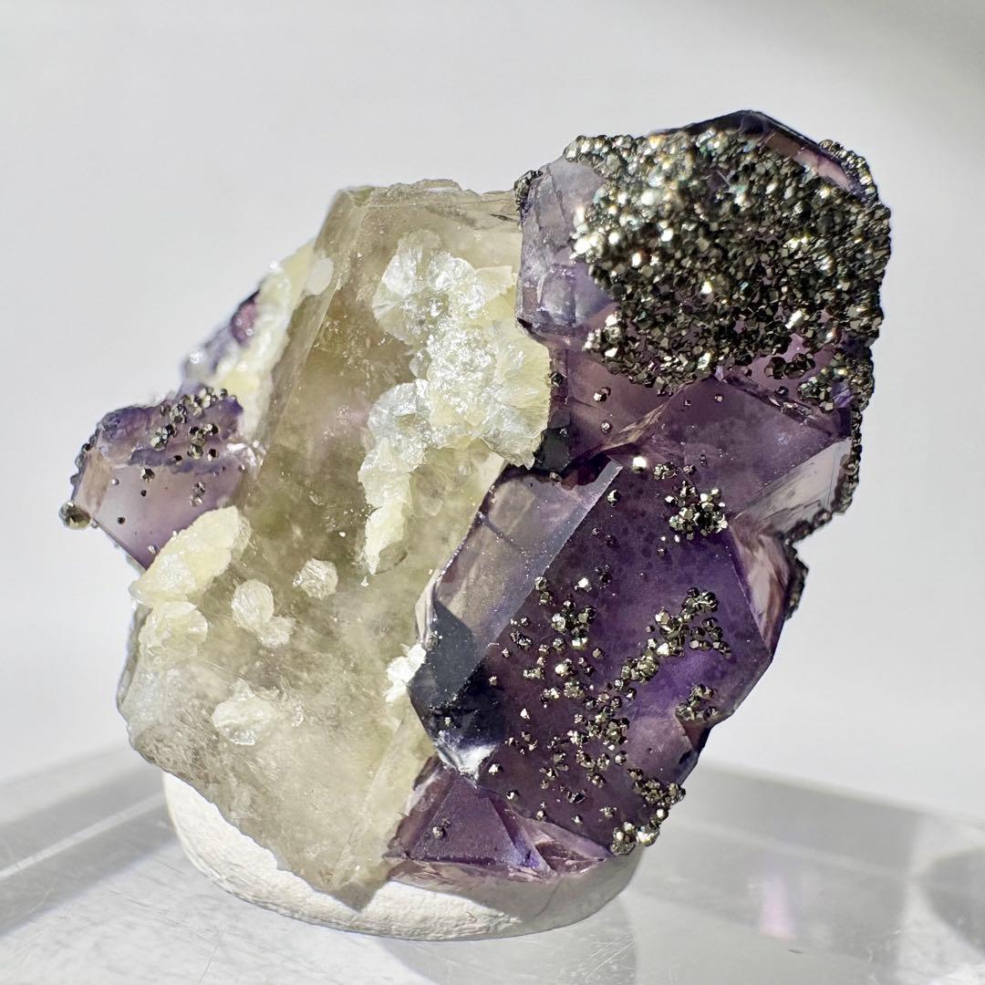 516 中国 内モンゴル産 レアタイプ フローライト&パイライト&クォーツ