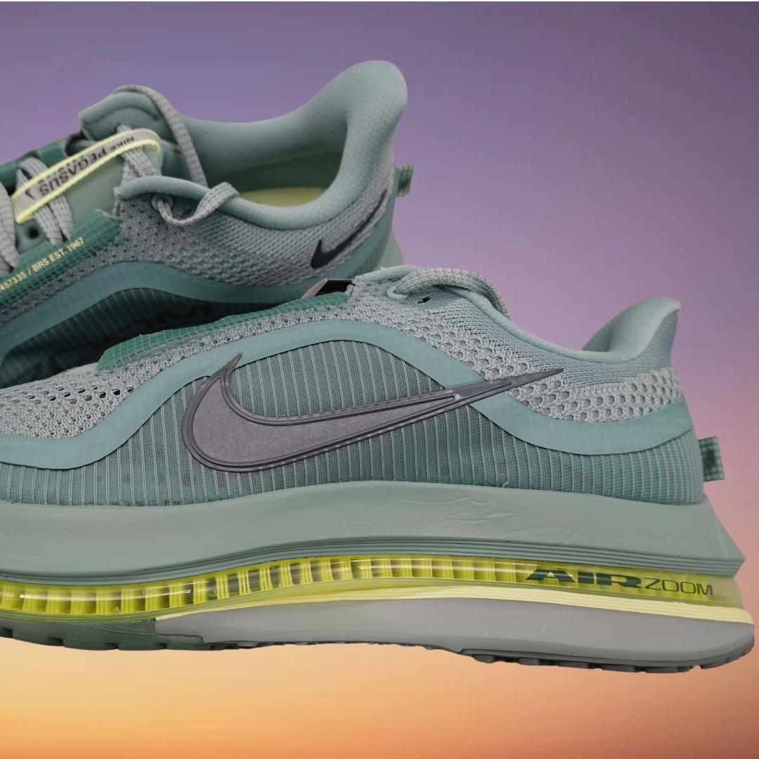 未使用・新品　NIKE ナイキ ペガサスプレミアム 29㎝ HQ2592-009