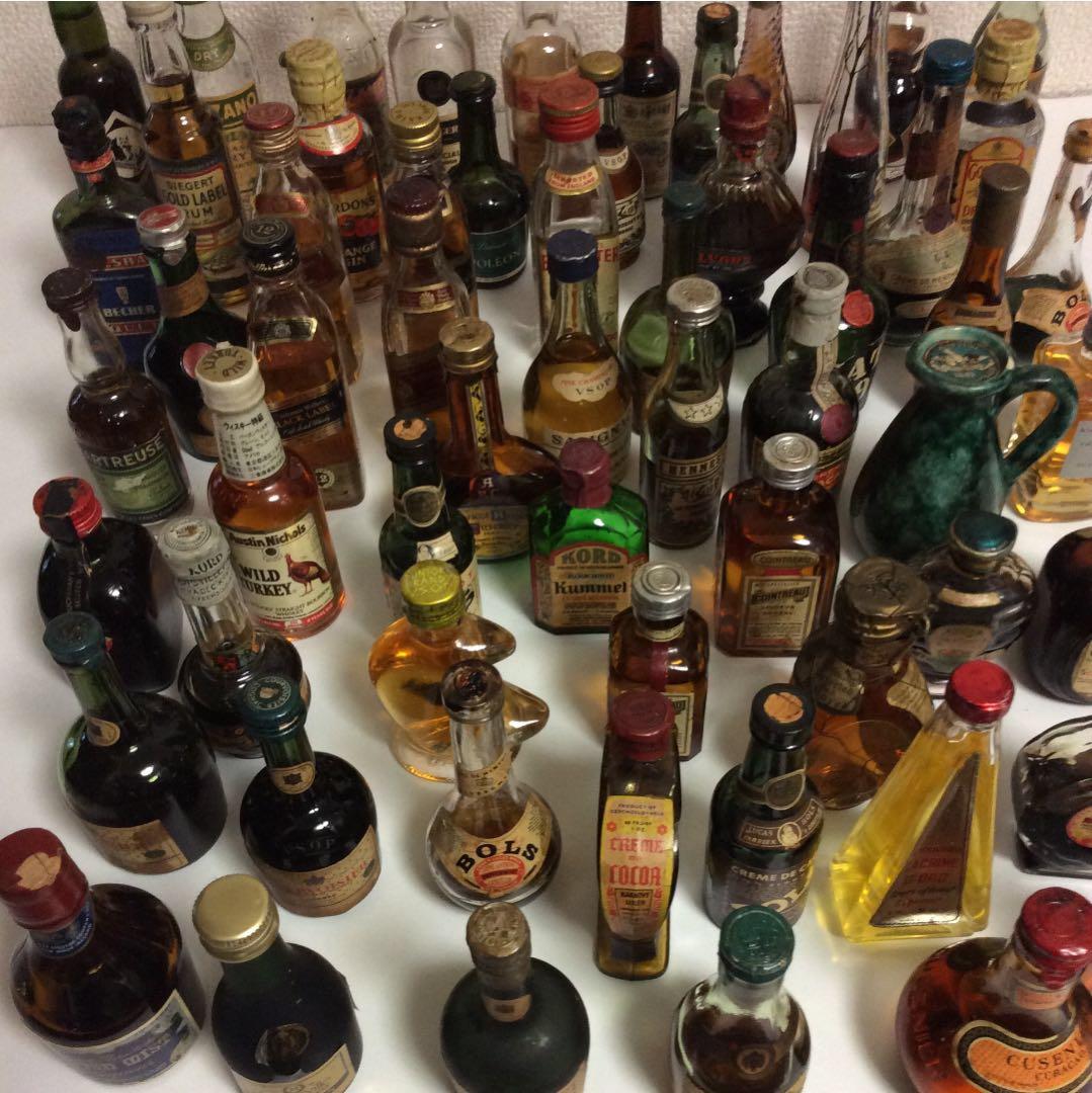 チョー❗️レアな‼️ミニチュア洋酒59本‼️