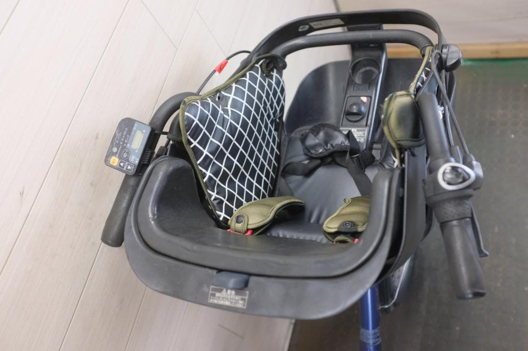 新基準　パナソニック ギュット　20インチ　3段　6.6Ah（5点灯）充電器あり