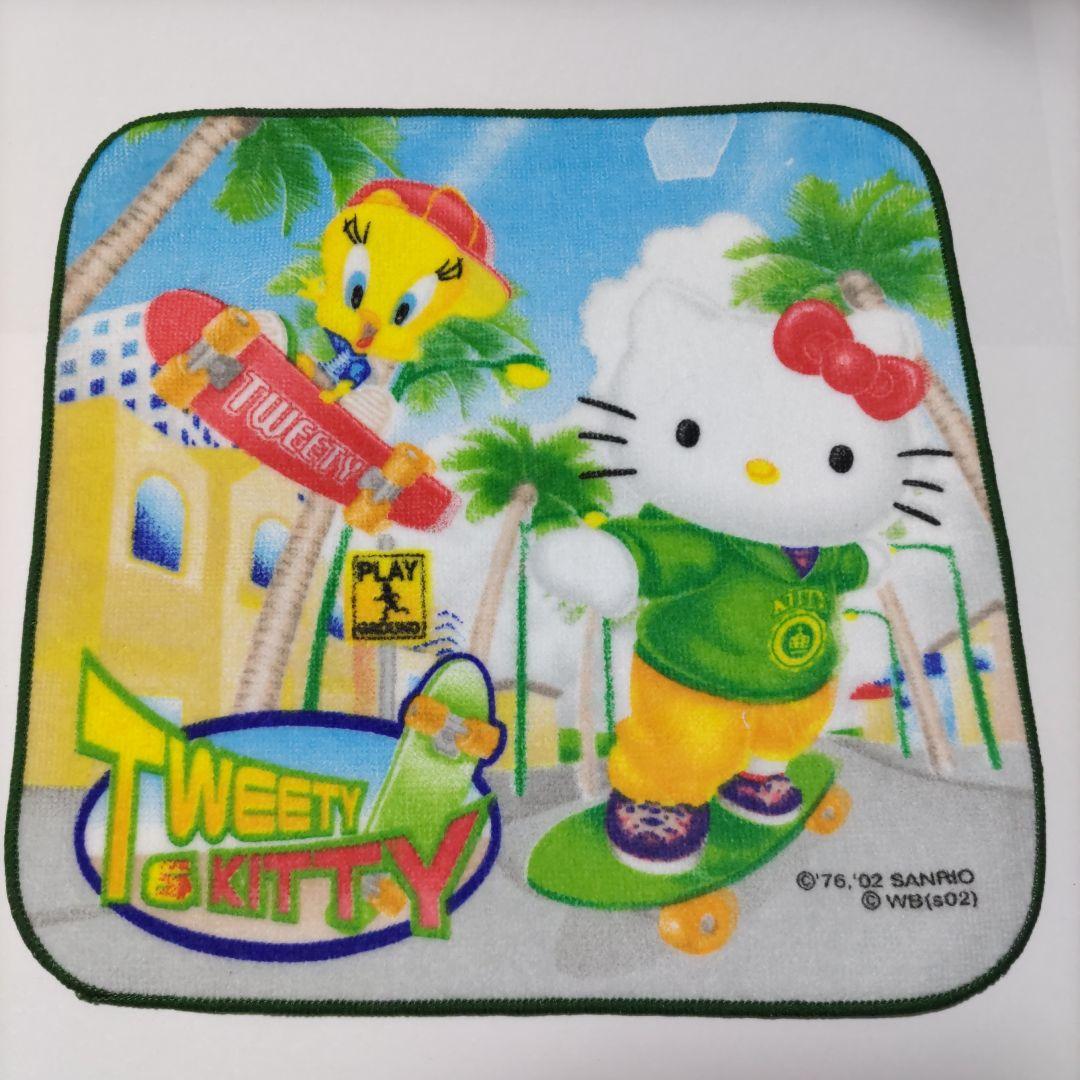 未使用トゥイーティー＆ハローキティ コラボプチタオル4枚セット