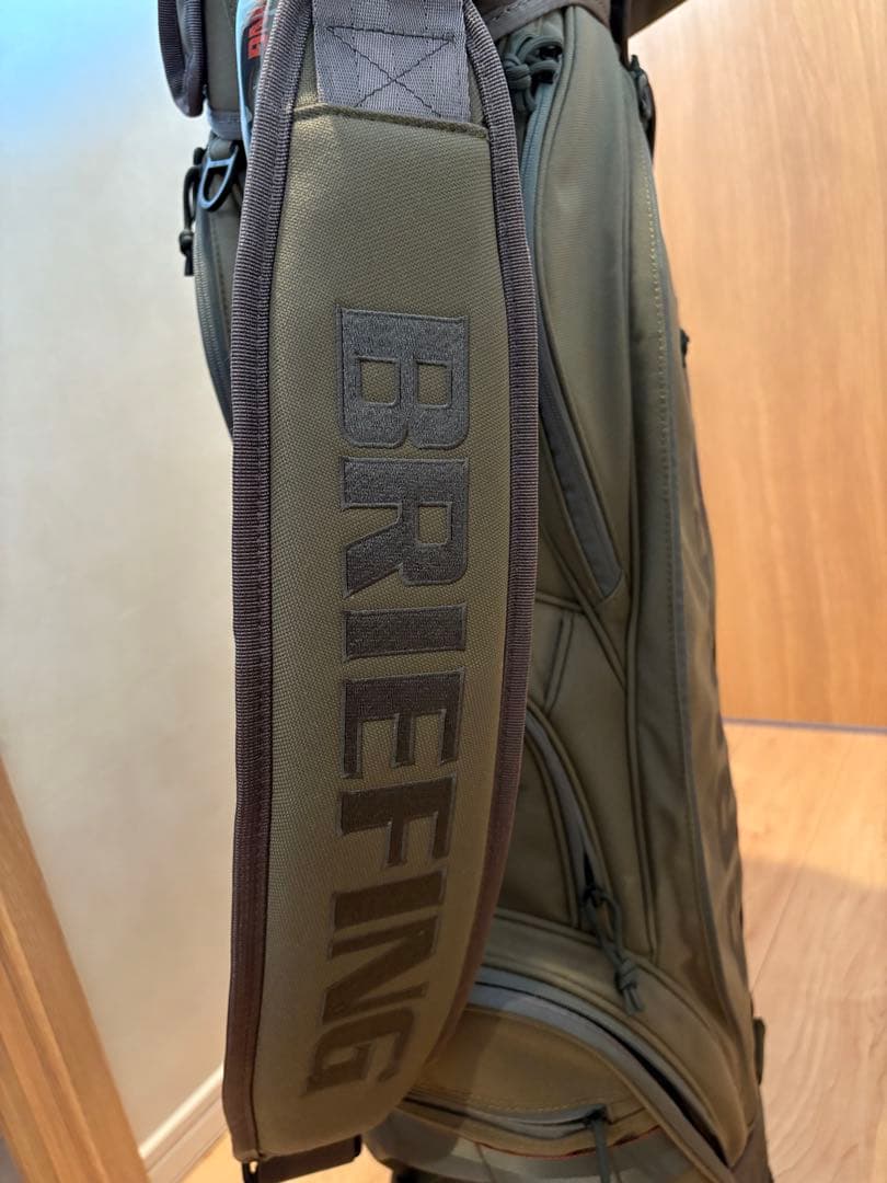 【美品】　BRIEFING キャディバッグ　レンジャーグリーン