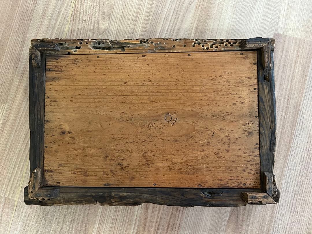 値下げ　値下げ　古い虫喰いの水盤