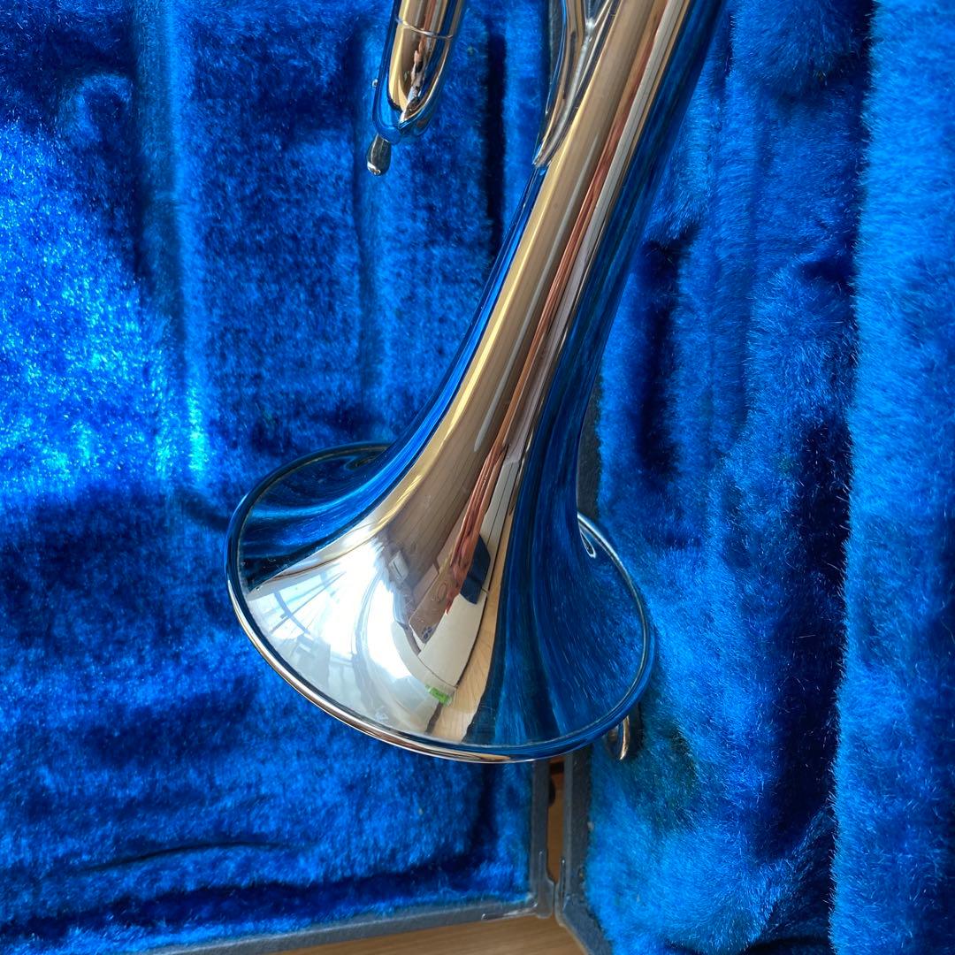 トランペット　ヤマハYTR-135 マウスピースあり