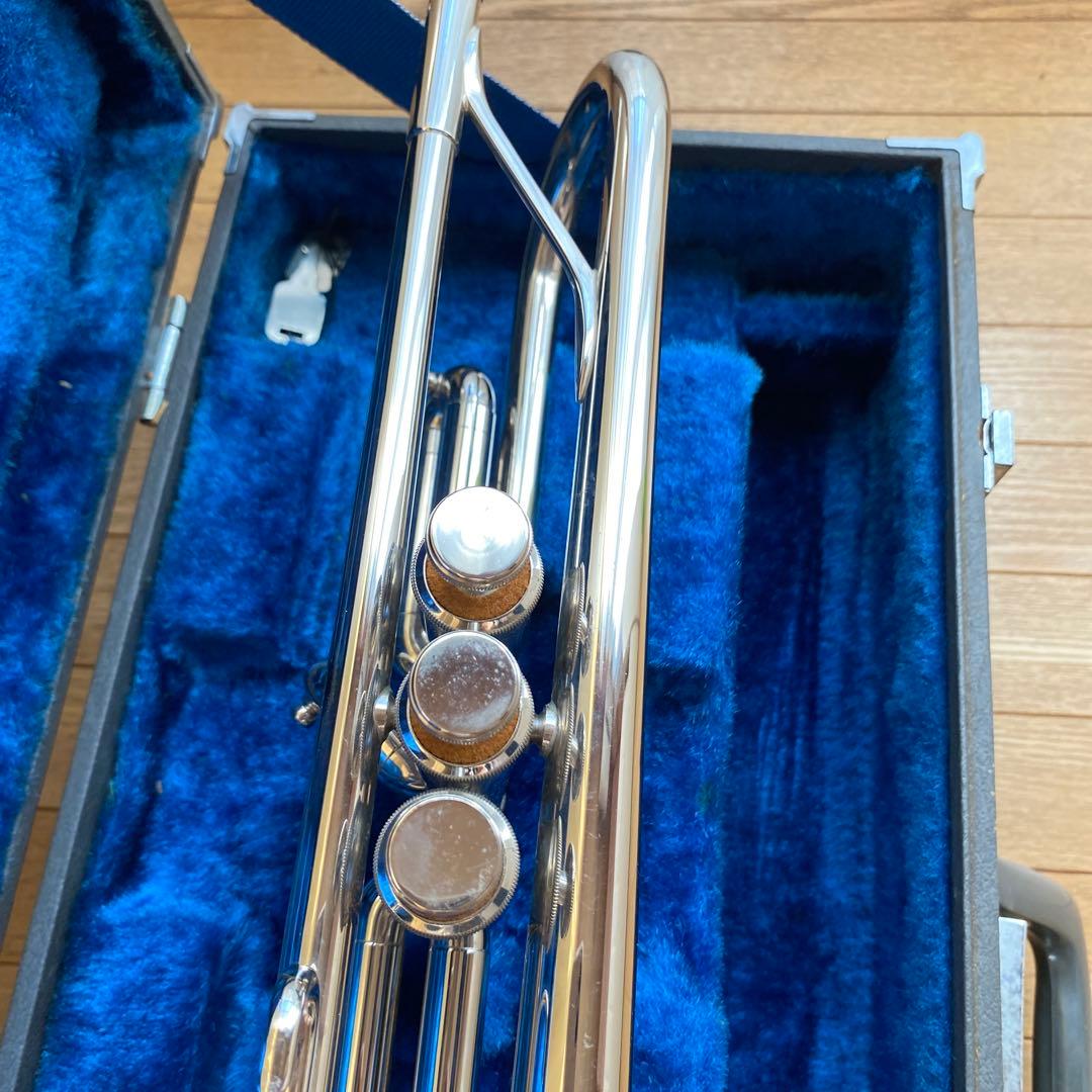 トランペット　ヤマハYTR-135 マウスピースあり