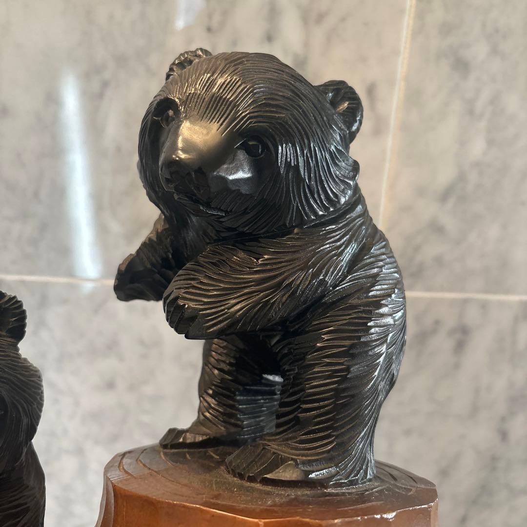 アイヌビンテージ　可愛らしく平和的な瞳に癒される一刀彫りのクマの特大彫刻