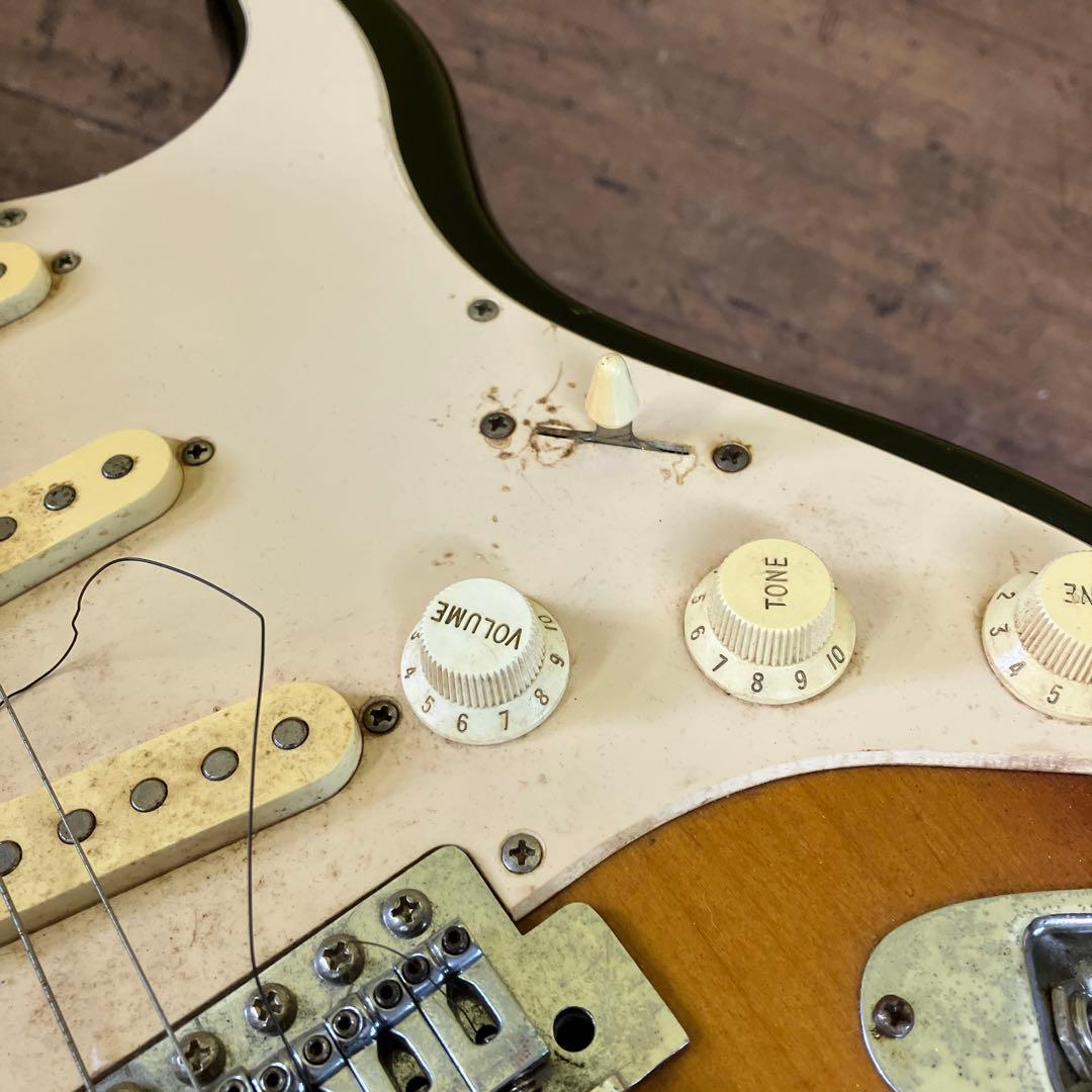 E-壁 Legend ストラトキャスタータイプ サンバースト エレキギター