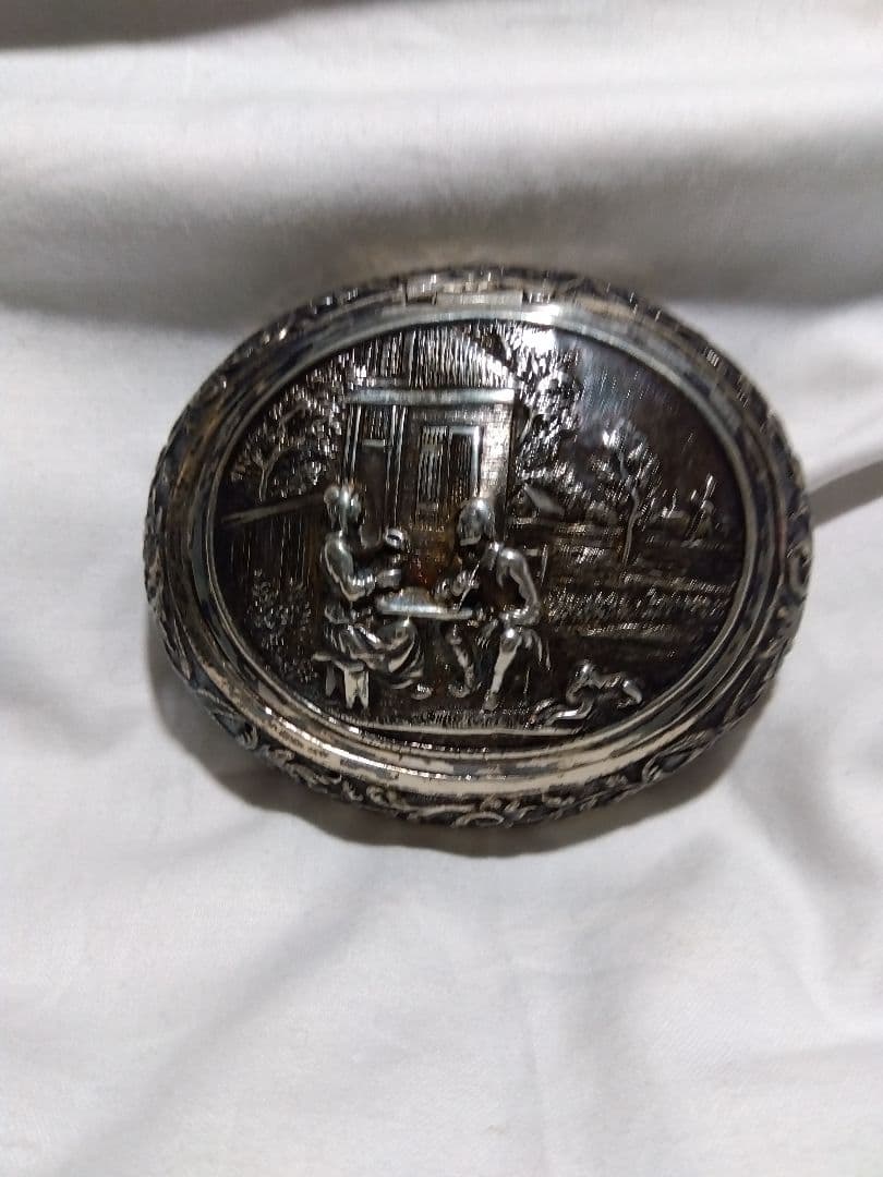 ♪小箱　ボンボニエール？ 銀製？ 犬の刻印 ？