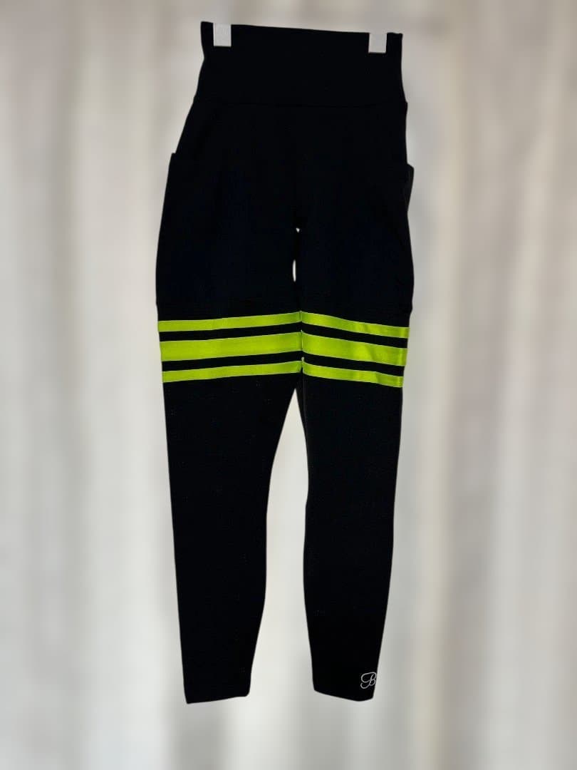 Bombshell Sportswear ボムシェルレギンス　XS　イエロー