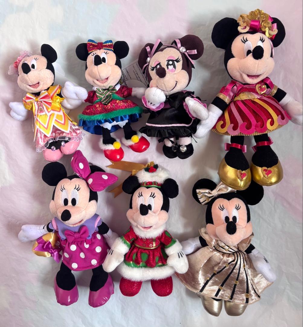 ディズニー ミニーマウス ぬいぐるみバッジ ポージー 8体セット