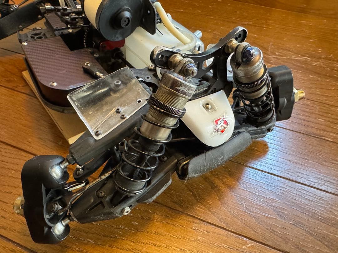 SWORKz S35-4 1/8 バギー エンジン付き