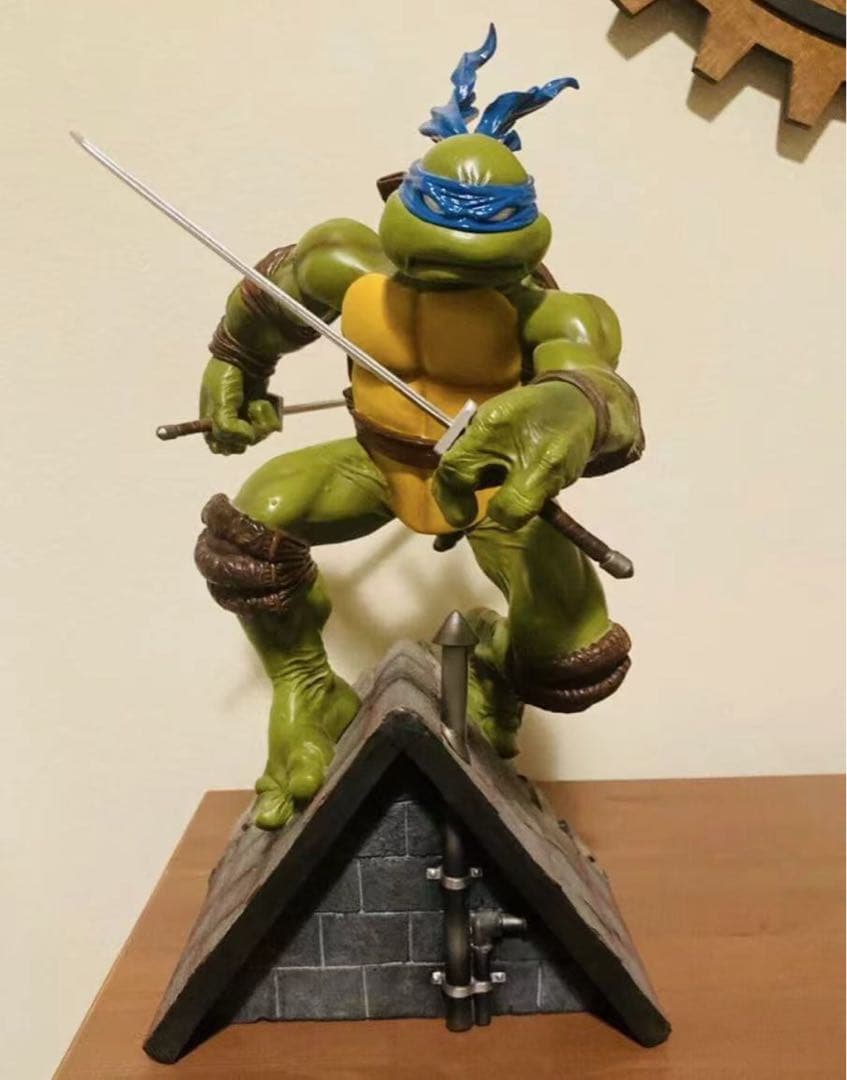 TMNT レオナルド スタチュー フィギュア