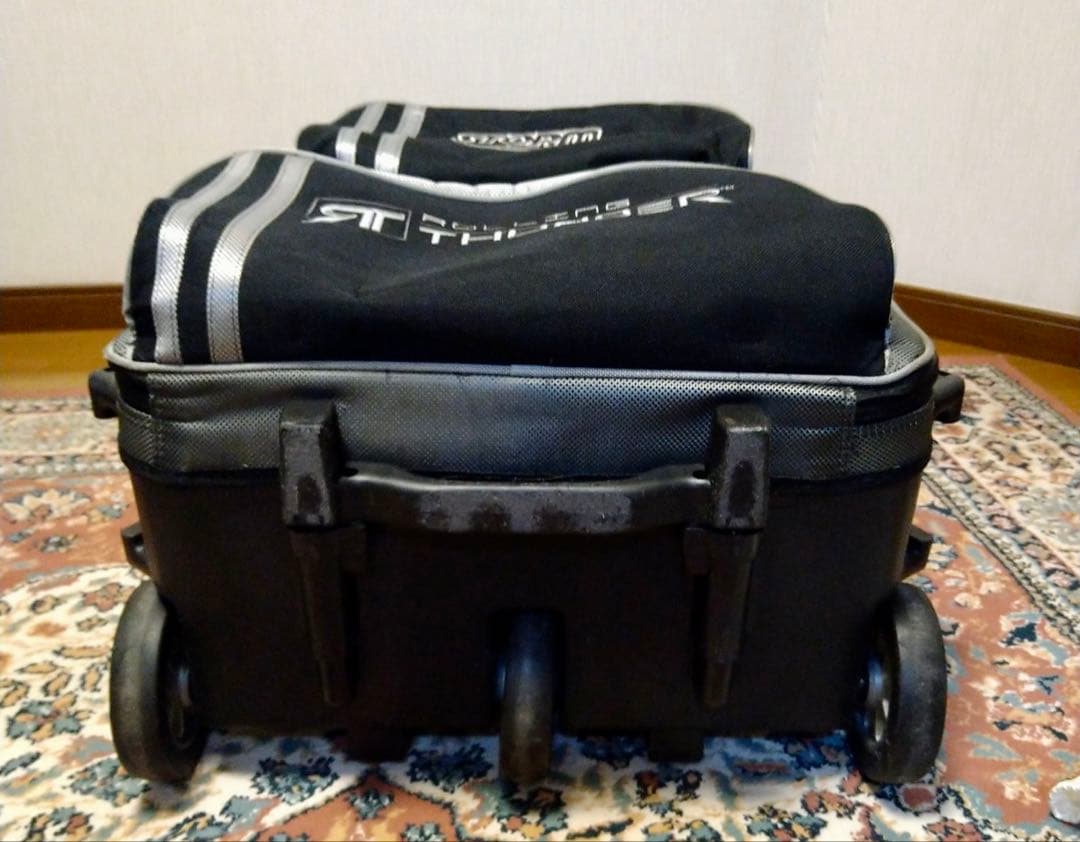 STORM ROLLING THUNDER ボウリングバッグ 4ボール プロ