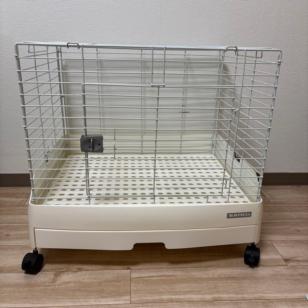 SANKOイージーホーム60とワイヤーメッシュスノコとケージカバーと階段セット