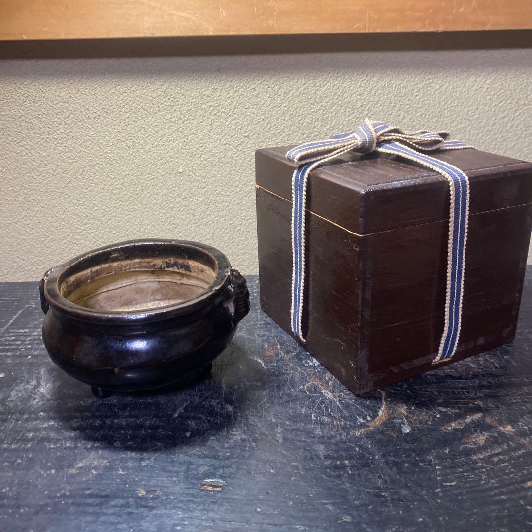 中国古玩　三つ足黒釉香炉7cm11cm