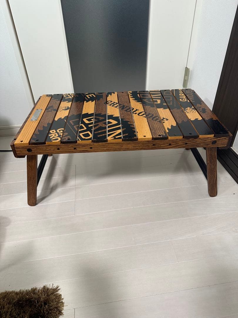 ブラックデザイン ハレテーブル　grindlodge生刷り