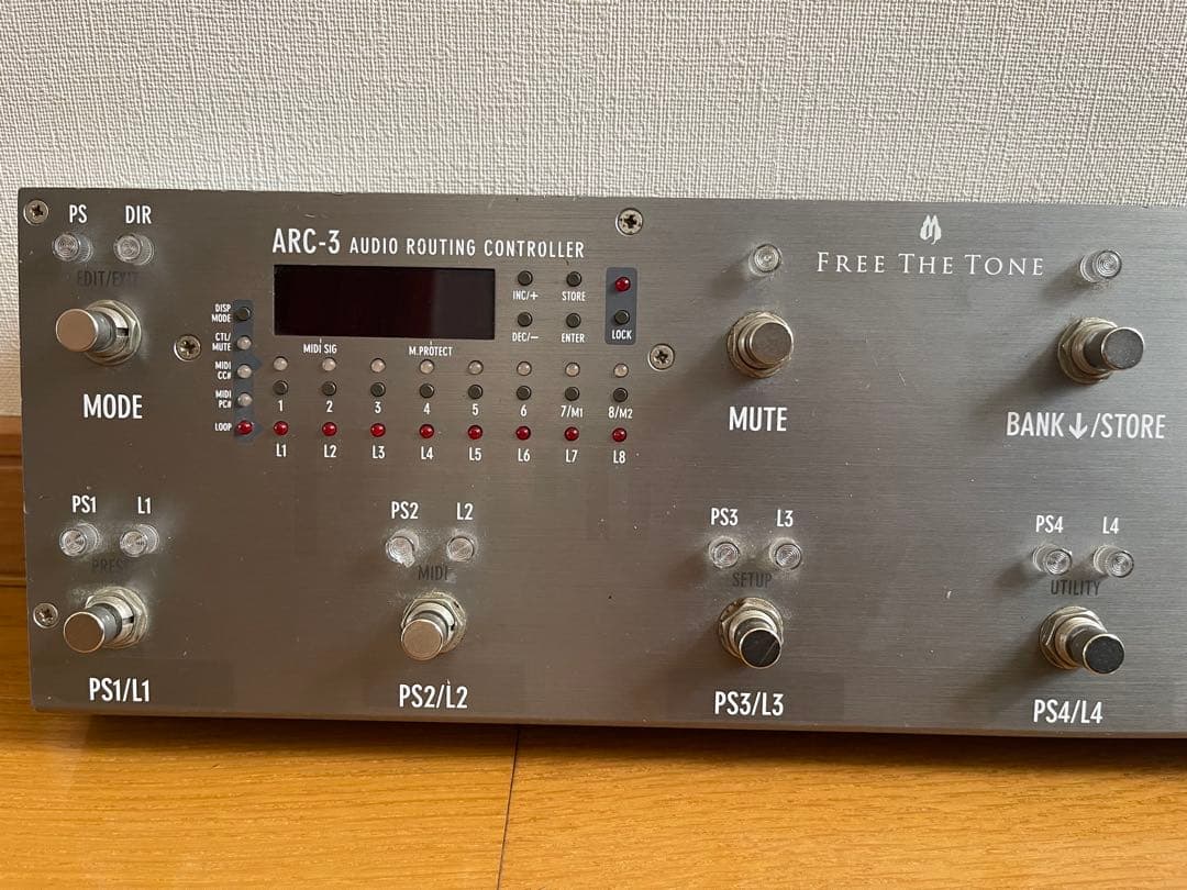 Free The Tone ARC-3 プログラマブルスイッチャー