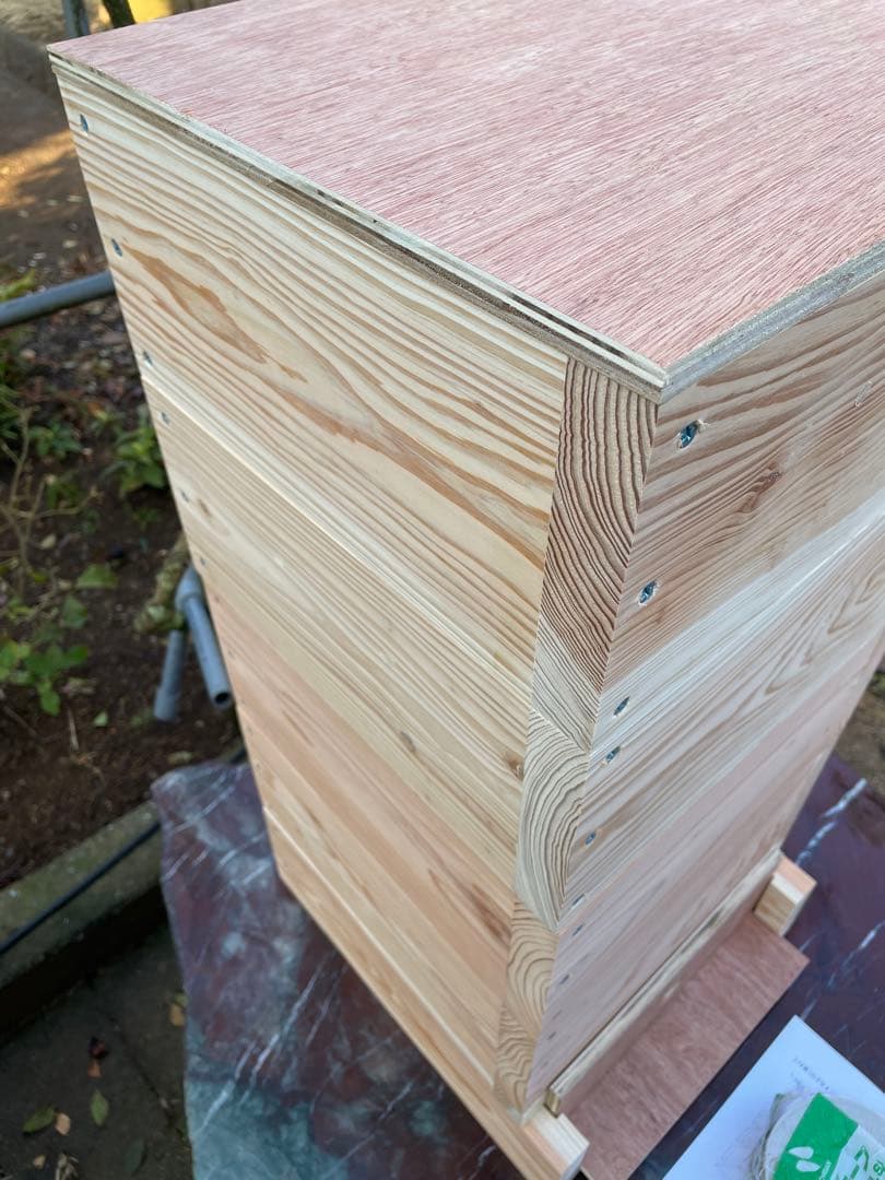 日本蜜蜂重箱式巣箱ハニーズハウス！五段スノコセット！網底板2枚！送料無料！