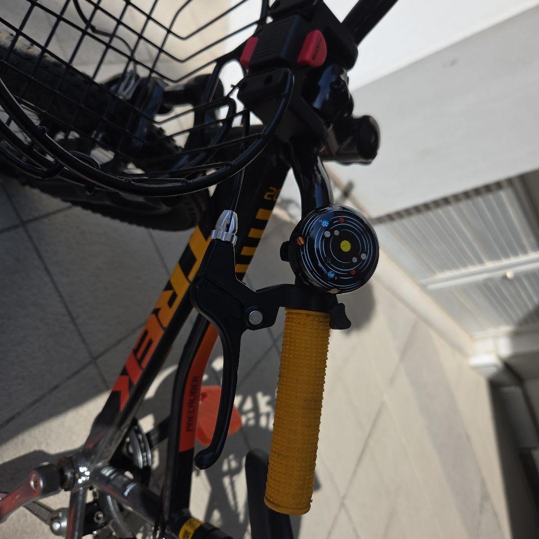 Trek キッズ自転車 20インチ ブラック/オレンジ　(東京都中央区引取のみ)