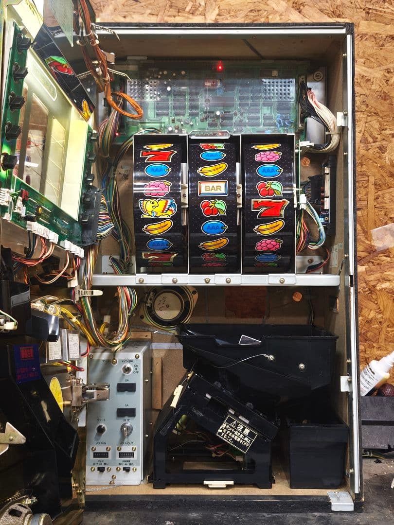 【本州送料込】アレックス 4号機 メダル/メダル不要機なし