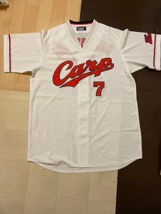 広島東洋カープ 堂林 ホーム　サインユニフォーム　Lサイズ