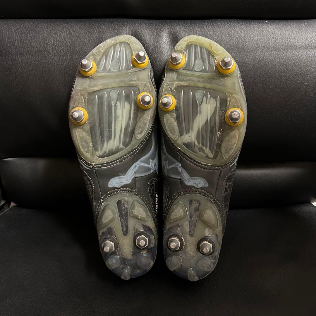 グティ　実使用スパイク　レアルマドリード　本物　プーマ　ロナウド　ジダン　ラモス