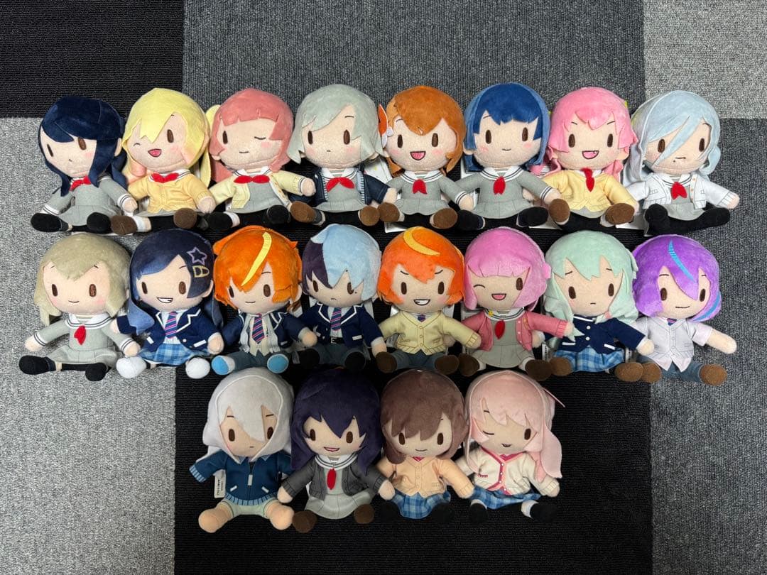 プロセカ　モアプラスふわふわぬいぐるみ　20種　タグ付き