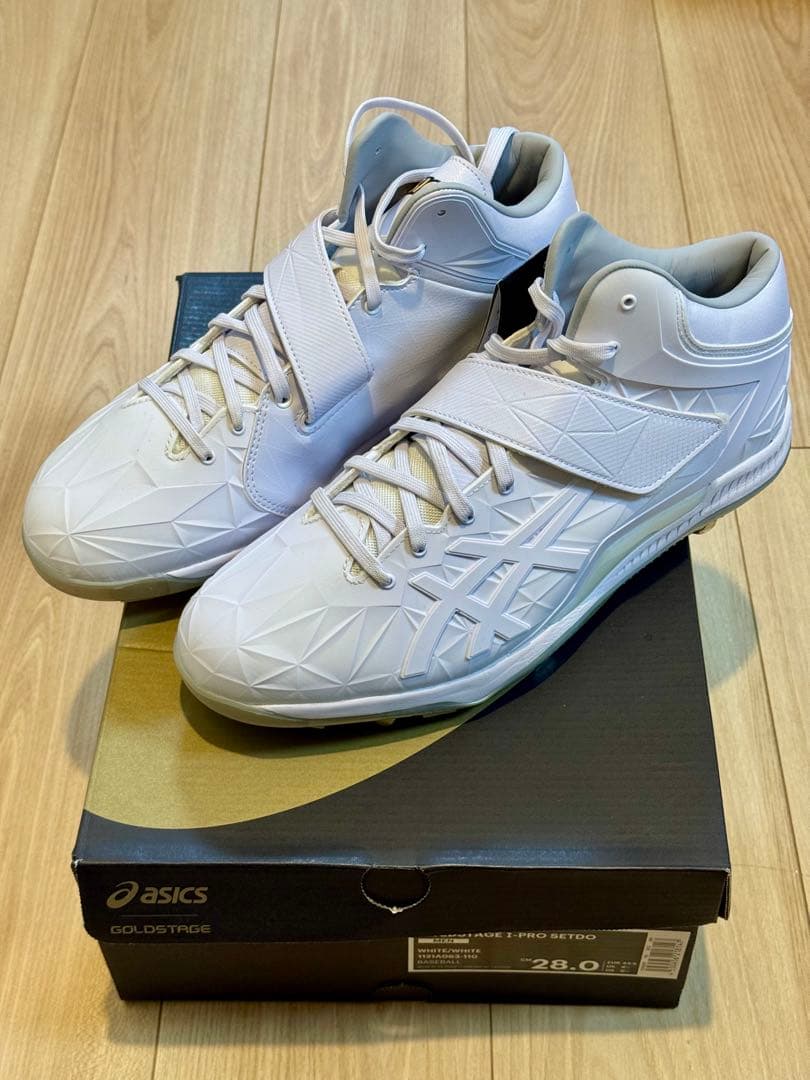 【新品未使用】28cm(白)アシックスGOLDSTAGE I-PRO SETDO