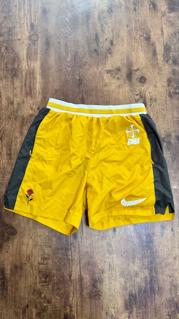 GYAKUSOUセットアップM Nike ランニング 黒/イエロー