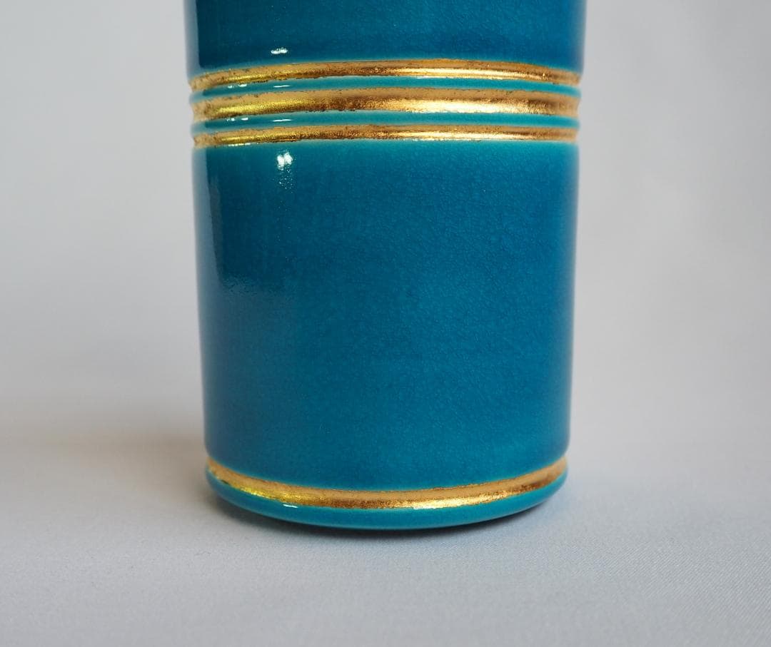 17代永樂善五郎造（而全）『寿色金筋花入』 (共箱)　千家十職