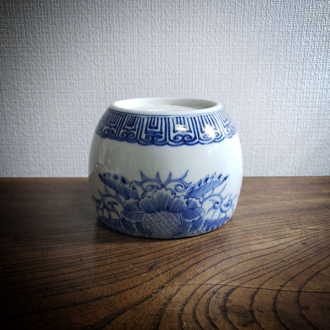 手火鉢　手炙り　火鉢　水鉢　植木鉢カバー　染付　線画　線描　古伊万里