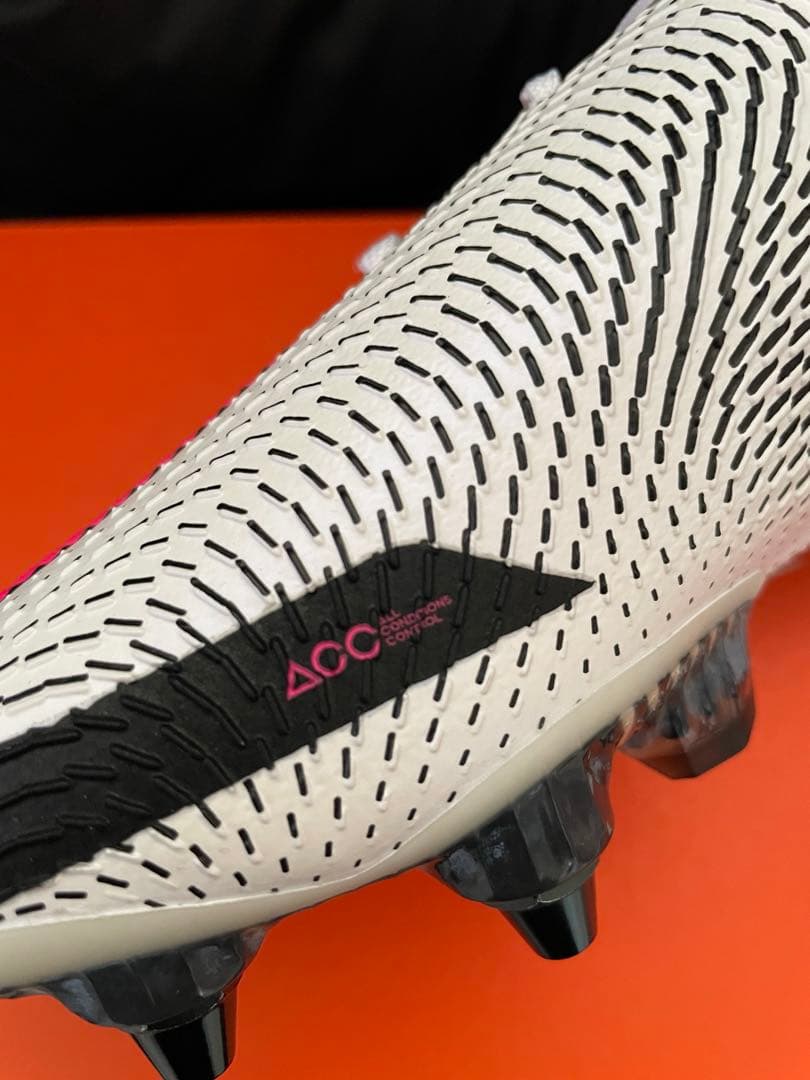 新品　ナイキファントムGTエリートSG-PRO 24.0cm 取り替え