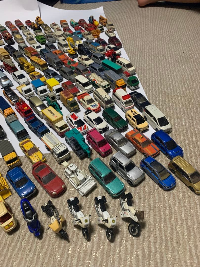 ミニカーセット 多数の車両デザイン